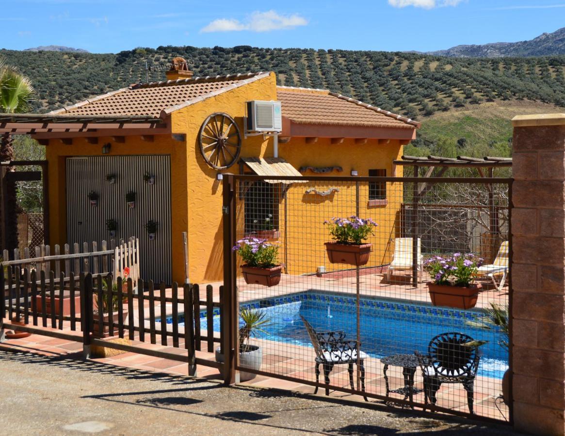 Cortijo Petra Bed & Breakfast Villanueva del Rosario Ngoại thất bức ảnh
