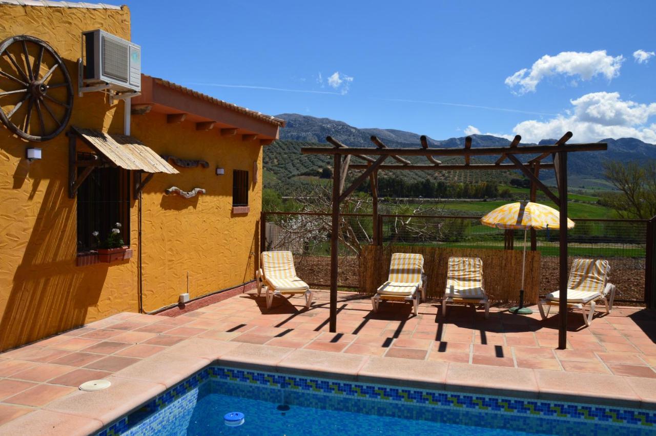 Cortijo Petra Bed & Breakfast Villanueva del Rosario Ngoại thất bức ảnh