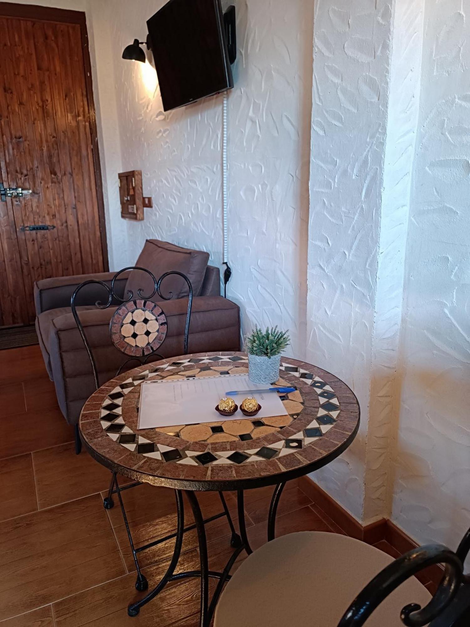 Cortijo Petra Bed & Breakfast Villanueva del Rosario Ngoại thất bức ảnh