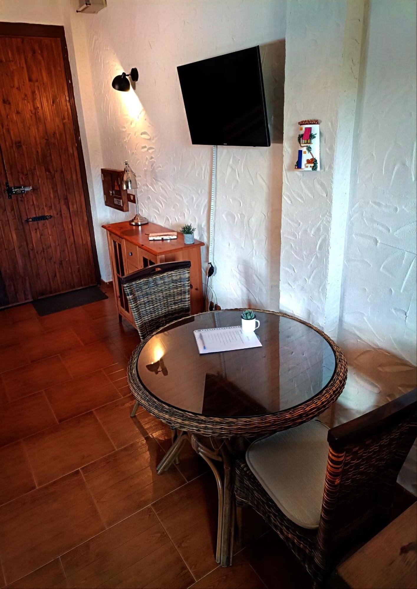 Cortijo Petra Bed & Breakfast Villanueva del Rosario Ngoại thất bức ảnh